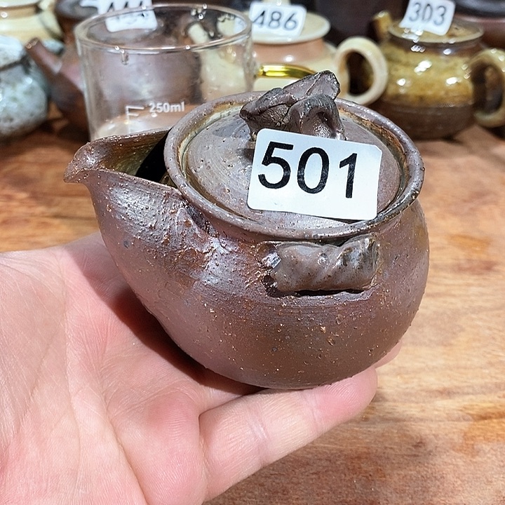 我们的确是一个人的