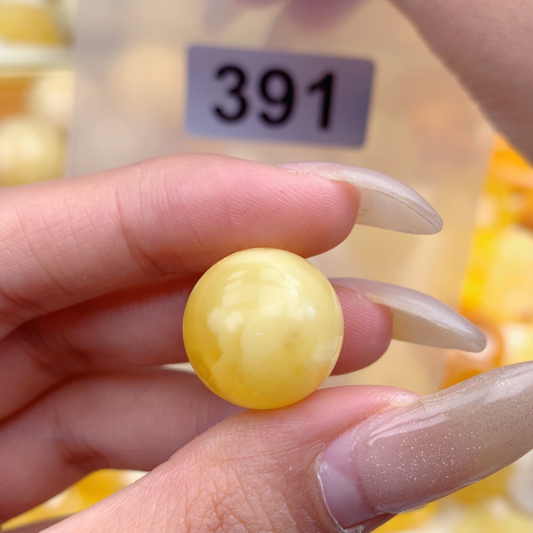 琥珀未镶嵌珠宝奇石17.3