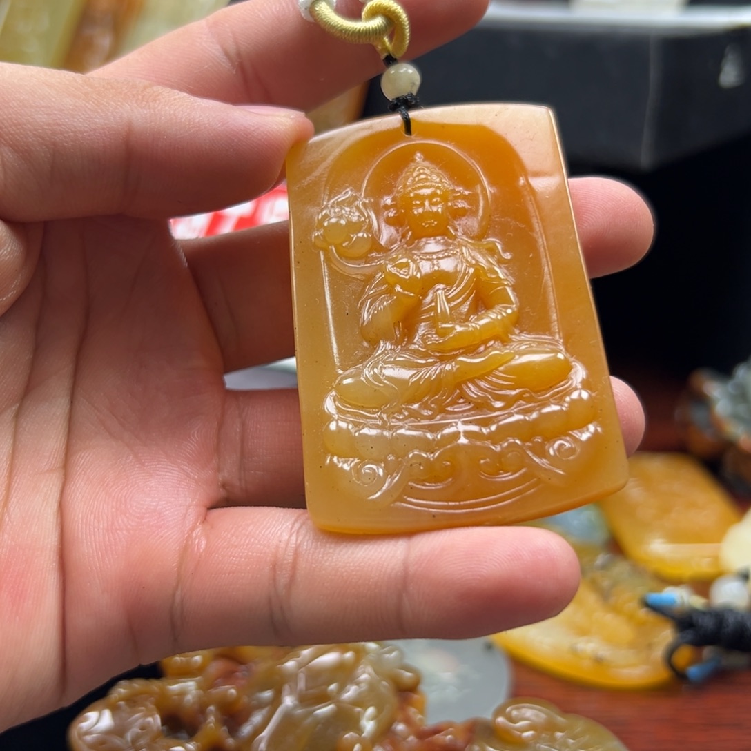石英质玉（黄龙玉）未镶嵌多样性发货，发其一