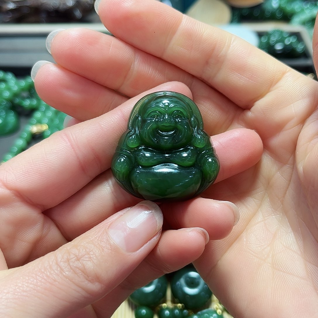 和田玉吊坠未镶嵌