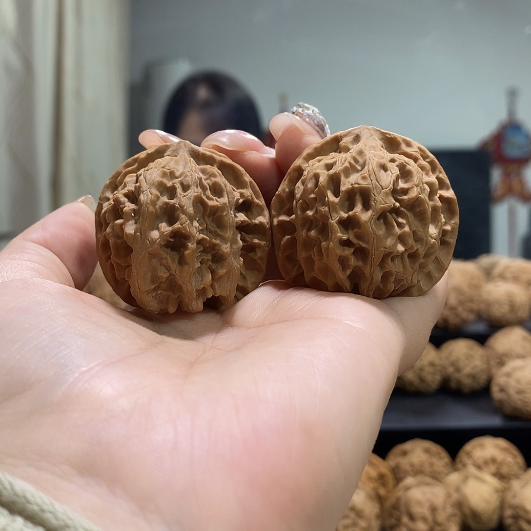 把件文玩核桃40苹果园尖有伤