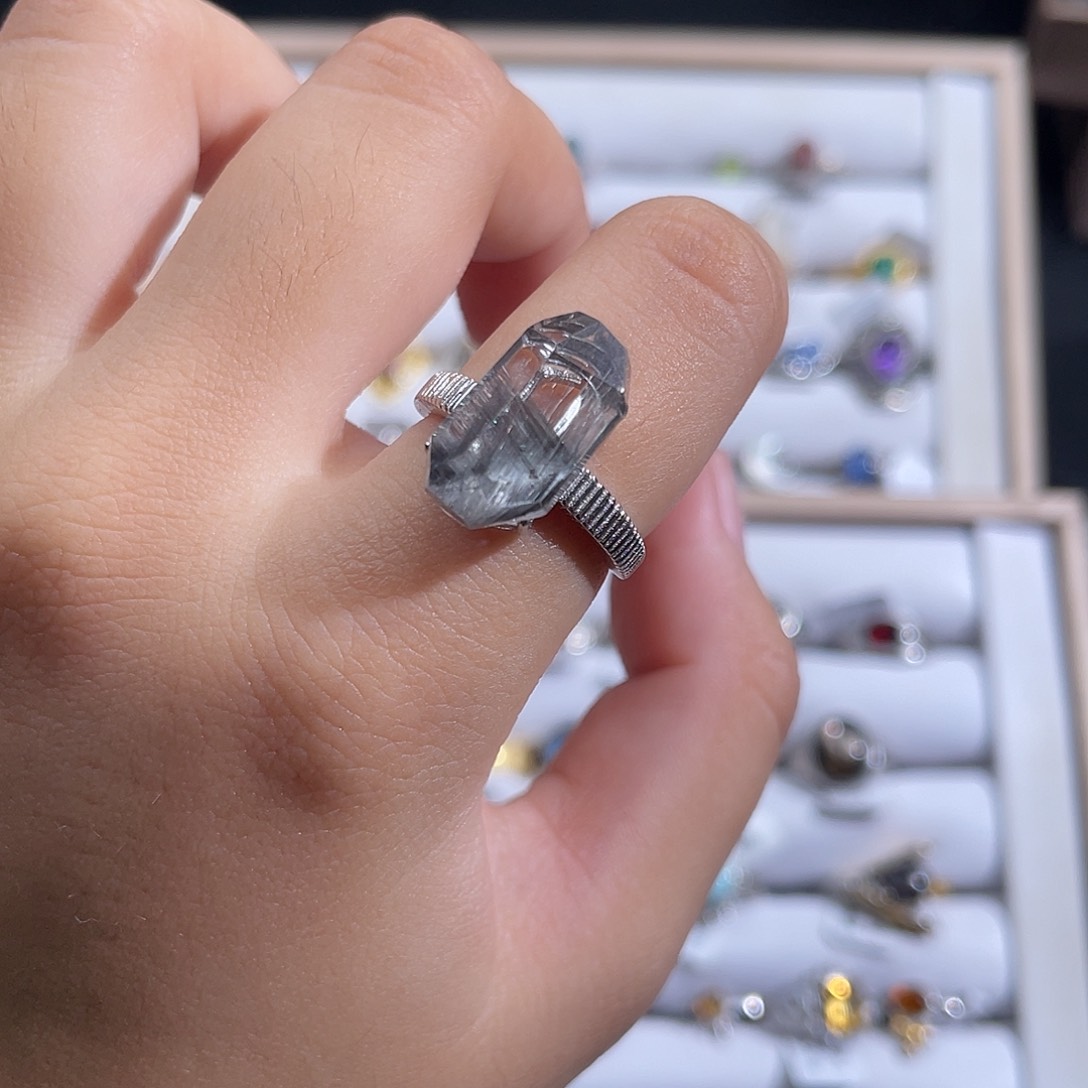 银S925镶嵌戒指水晶贵**贝