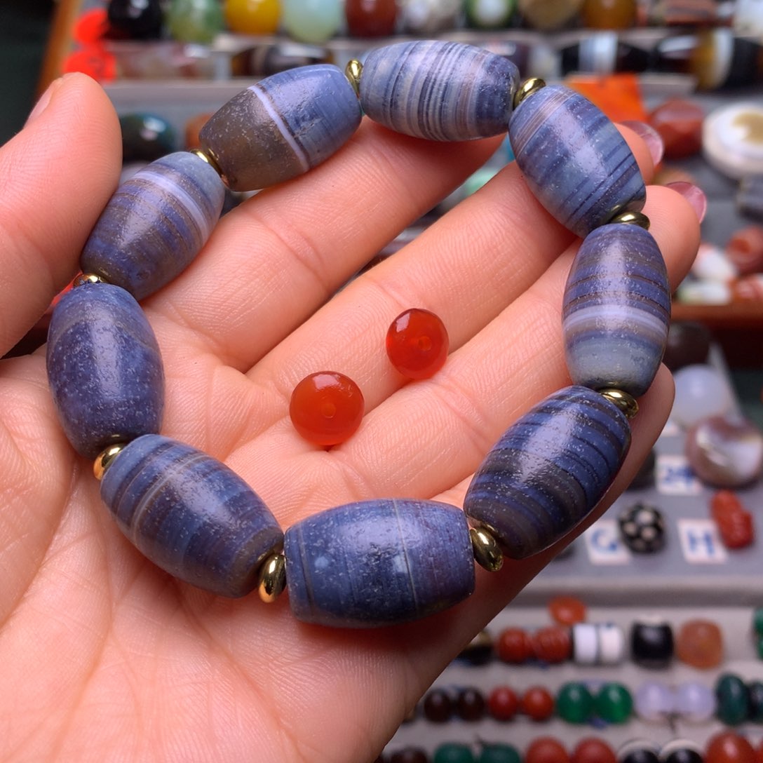 玛瑙/玉髓颈饰未镶嵌折****疼