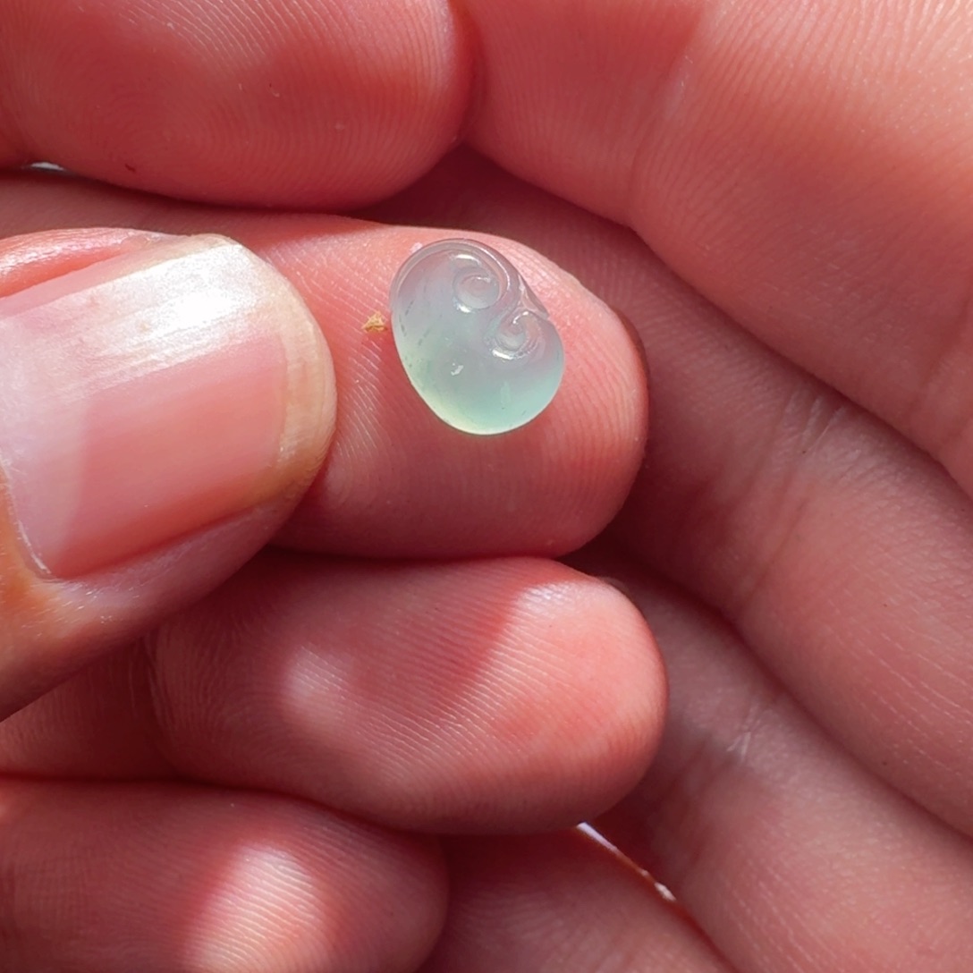 未镶嵌定制翡翠糖*?天然翡翠如意