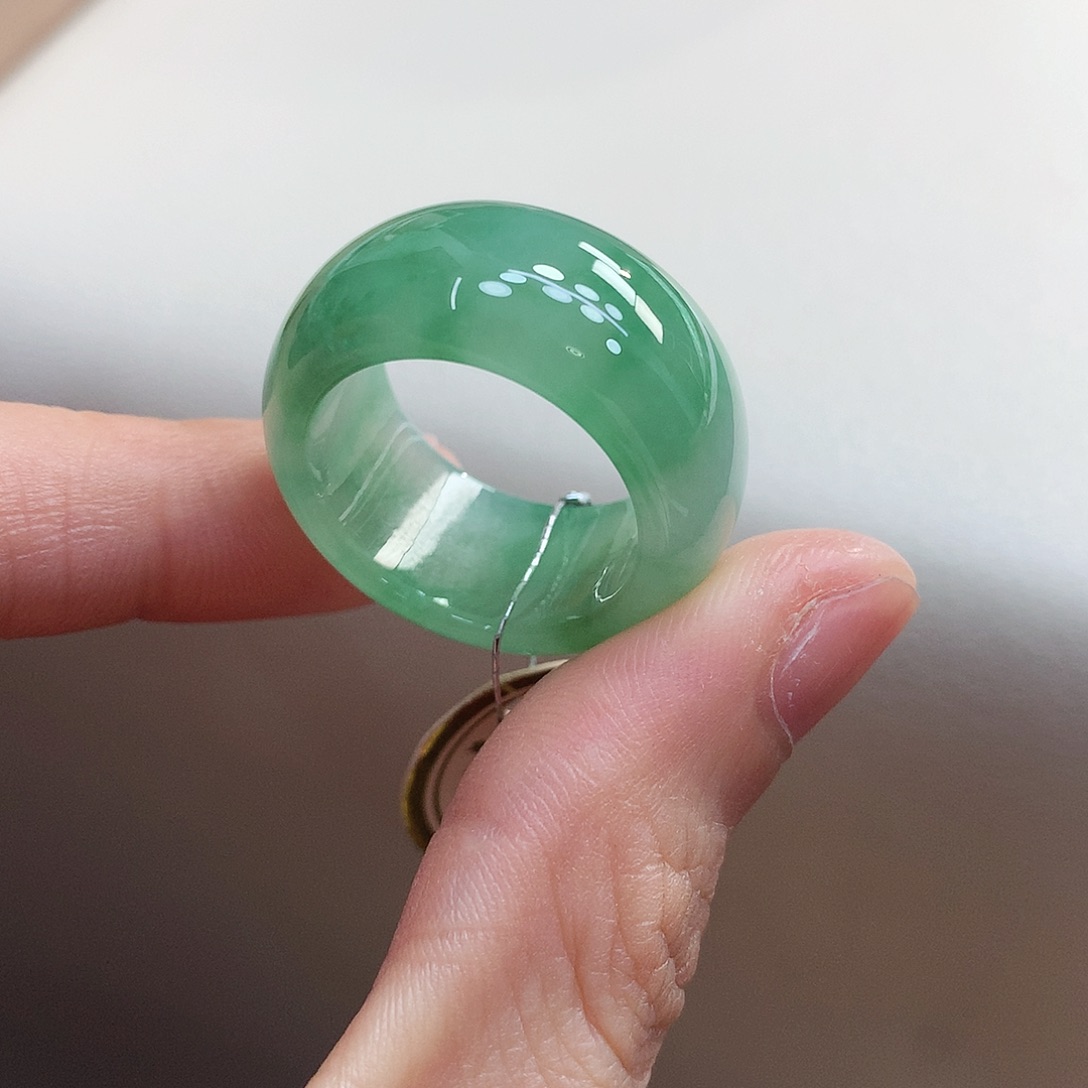 翡翠戒指未镶嵌20号
