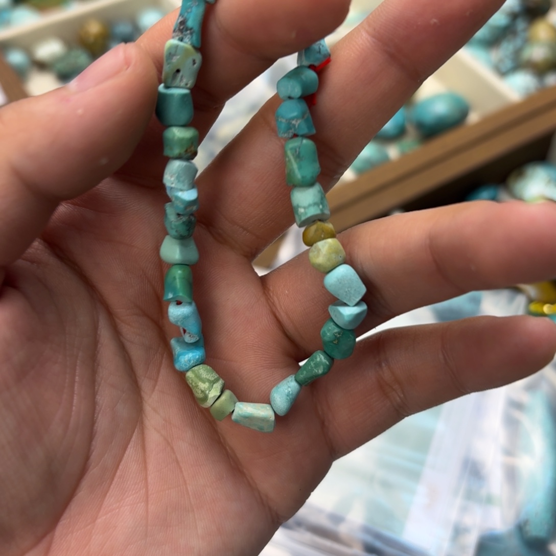 ****栽南红玛瑙未镶嵌绿松石绿松石