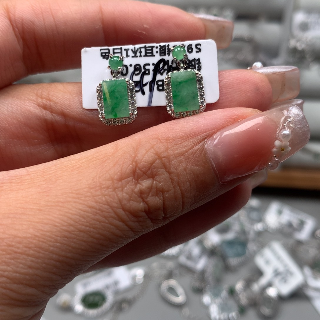 翡翠戒指银S925镶嵌W**N耳钉