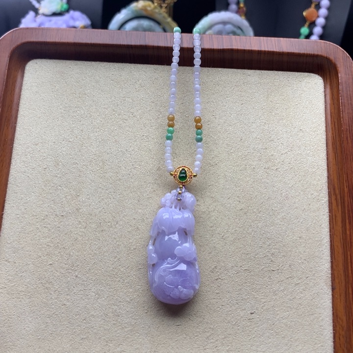 翡翠颈饰未镶嵌紫翡葫芦