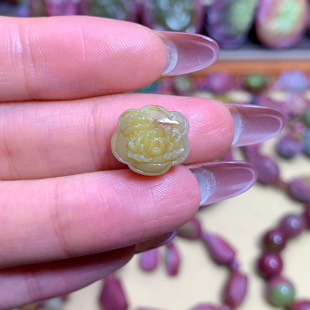 玛瑙挂件未镶嵌盐源