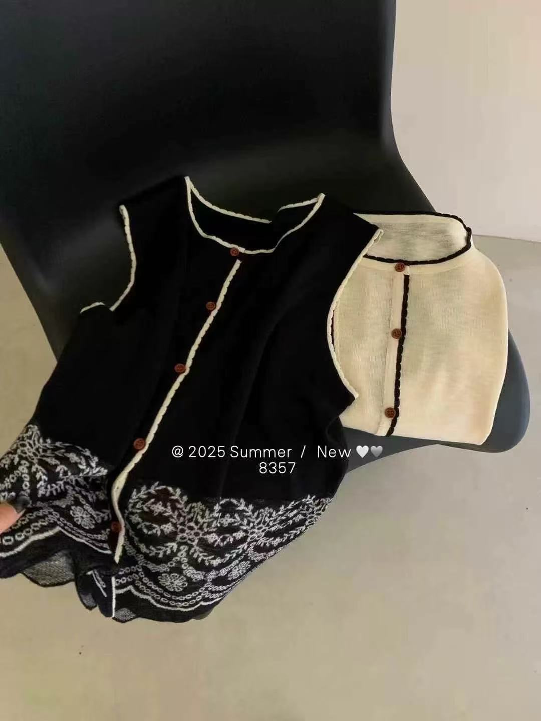 QIANRH-1236珍珠麻波西米亚风刺绣花边高级时尚百搭无袖针织开衫