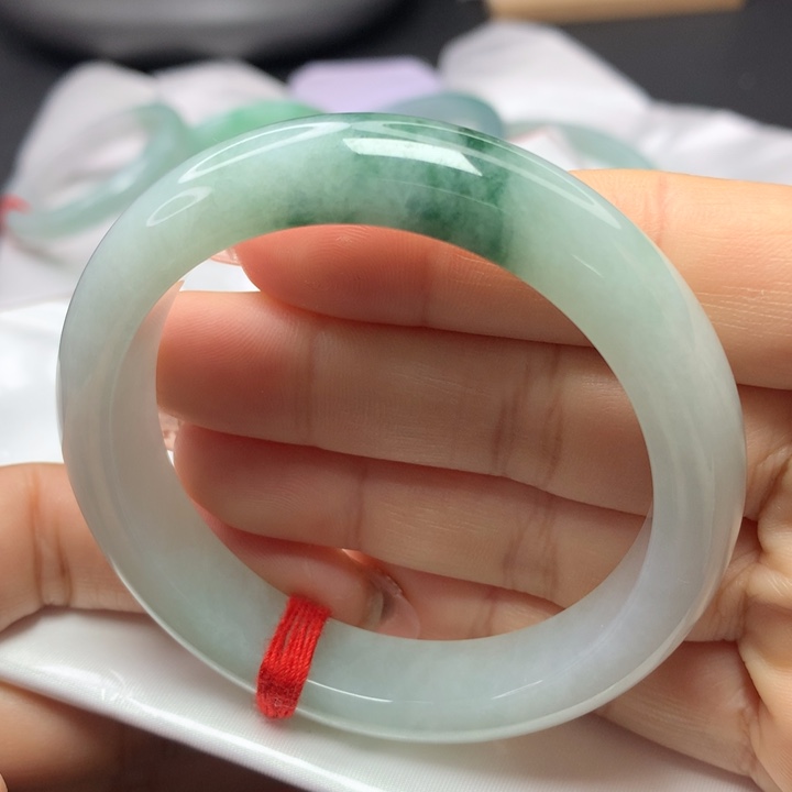 翡翠手镯未镶嵌55555656