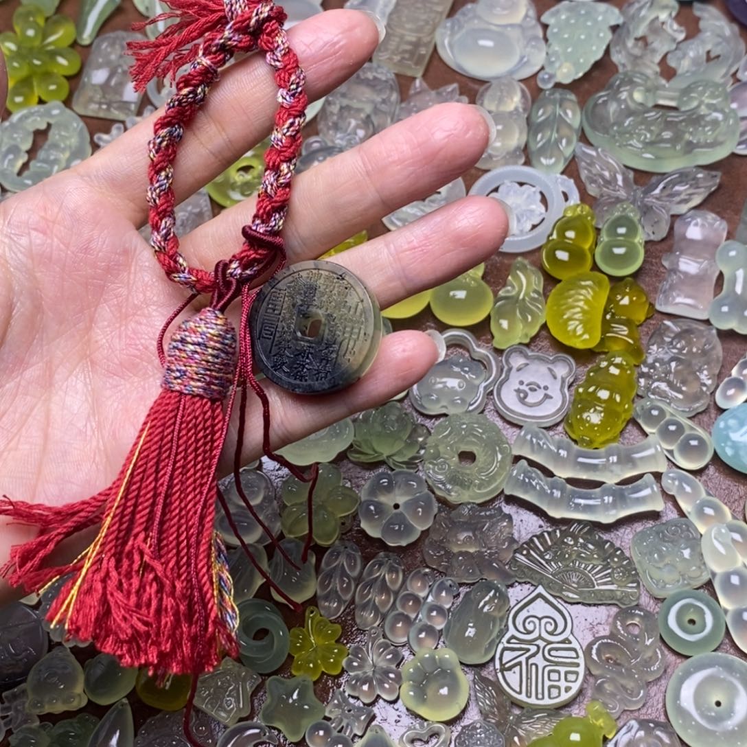 蛇纹石玉合金项链