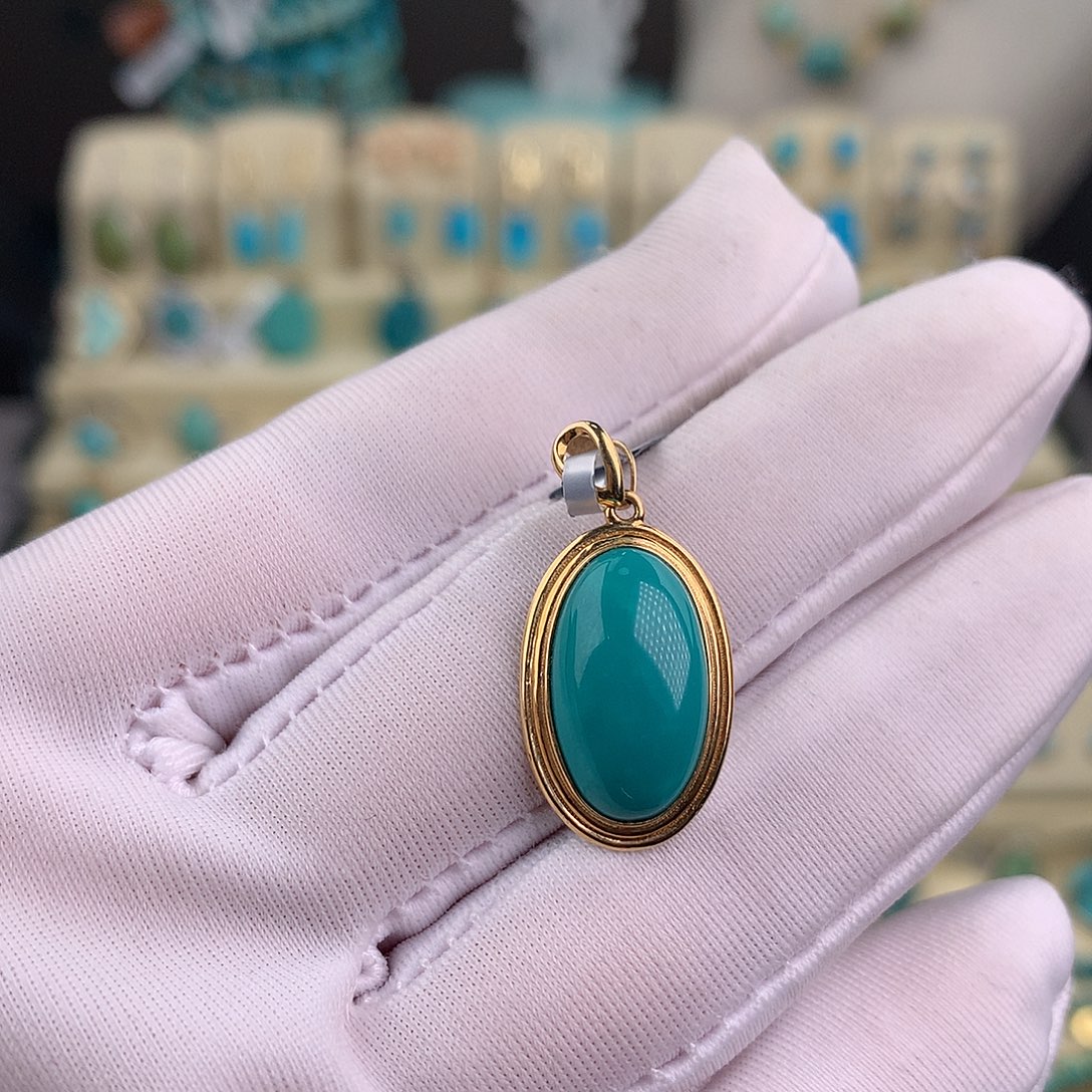 绿松石18K金镶嵌吊坠(赠链)