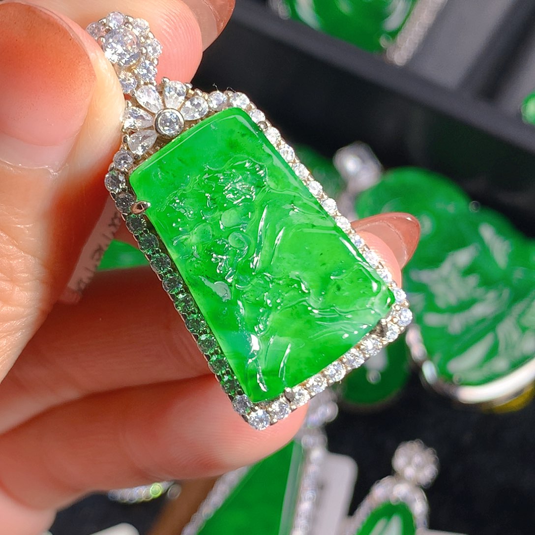 翡翠吊坠(不含链)未镶嵌