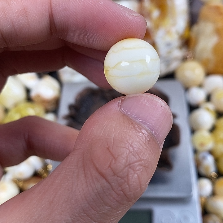 琥珀未镶嵌裸石我