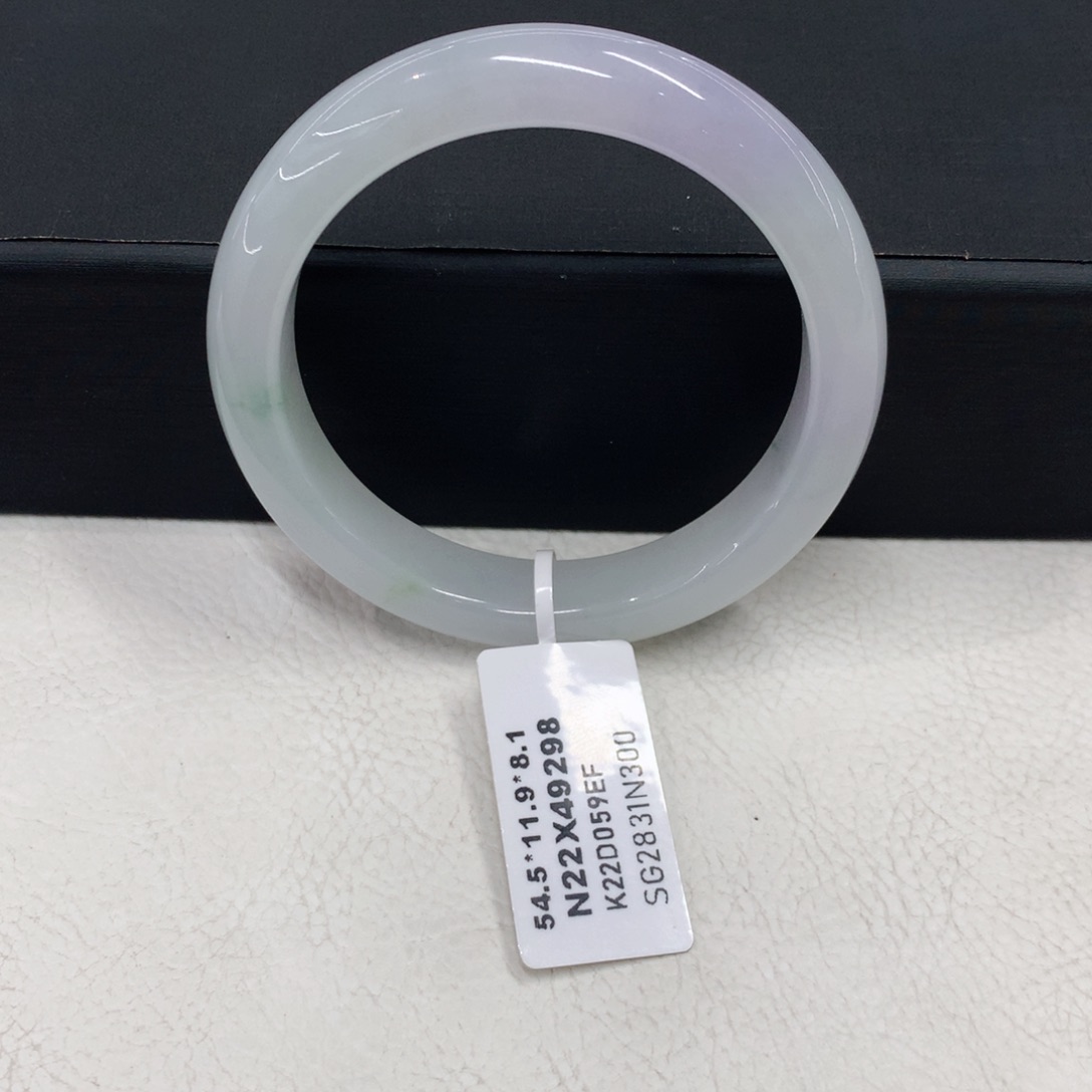 翡翠手镯未镶嵌54.5圈胶润底带紫飘小花正圈