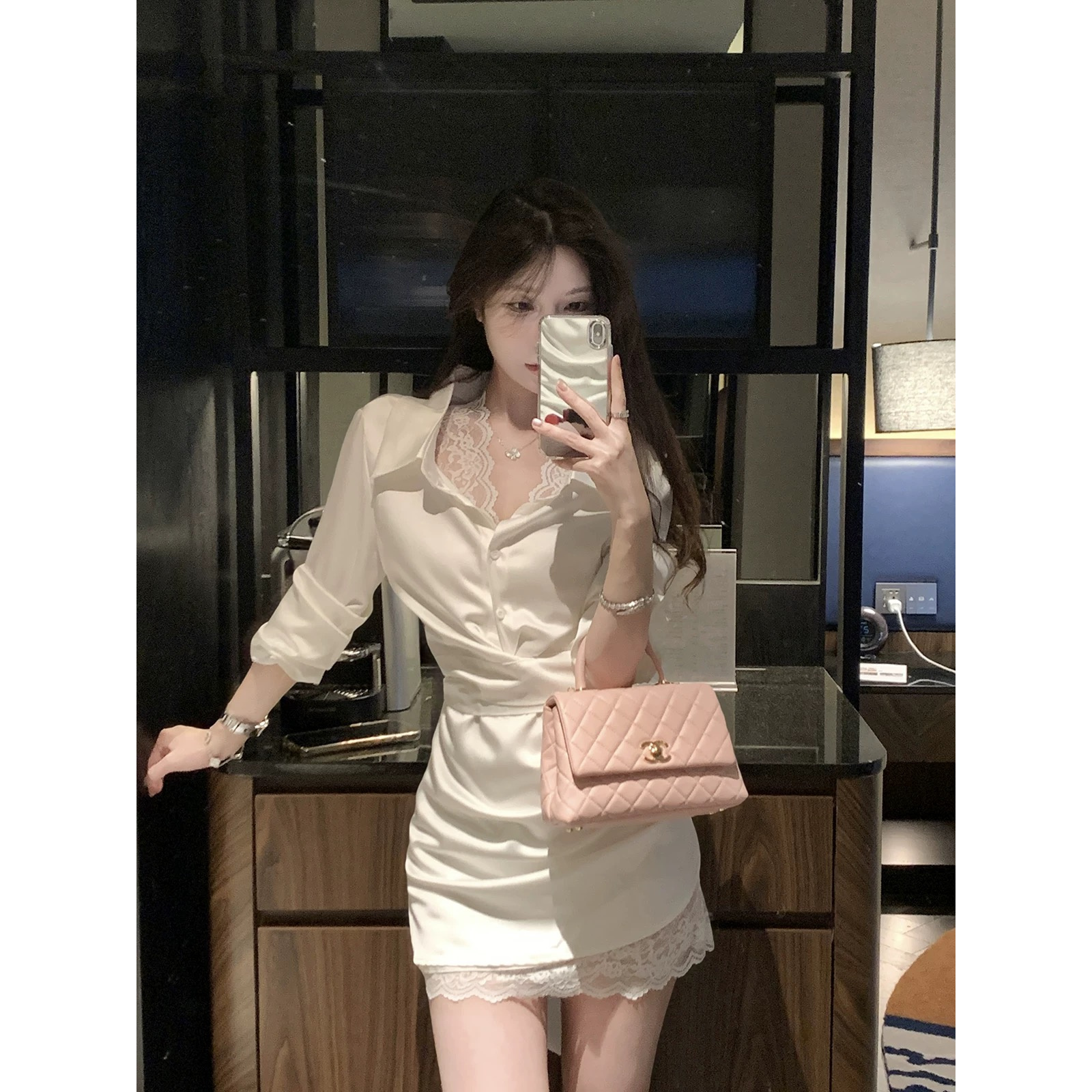 新款法式高级感气质收腰系带连体蕾丝拼接不规则设计衬衫裙新款