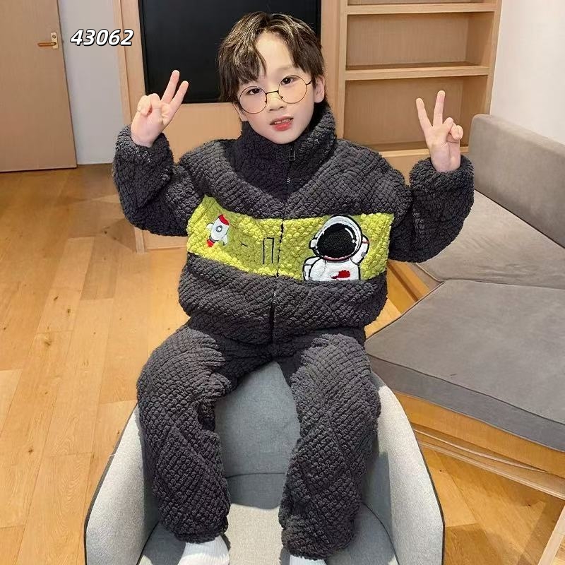 300-349 儿童睡衣男孩2025新款秋冬季加厚款三层夹棉珊瑚绒家居服