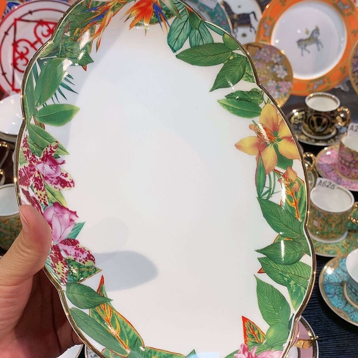 【闪购商品】瓷片鱼盘