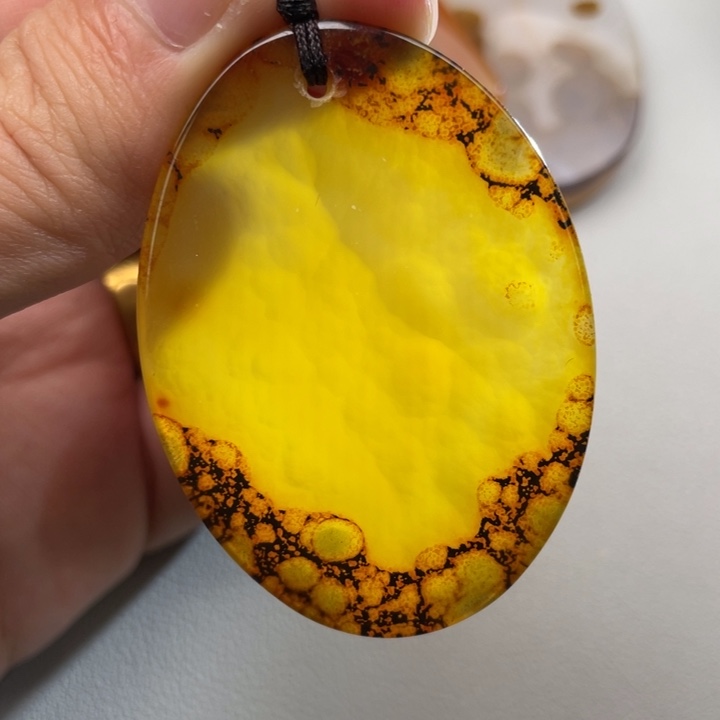 玛瑙/玉髓颈饰未镶嵌自*哥