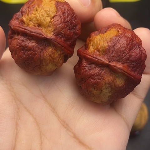 文玩核桃把件38尺云南核桃