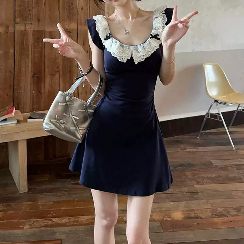 设计感蕾丝边辣妹夏季修身收腰显瘦针织包臀连衣裙