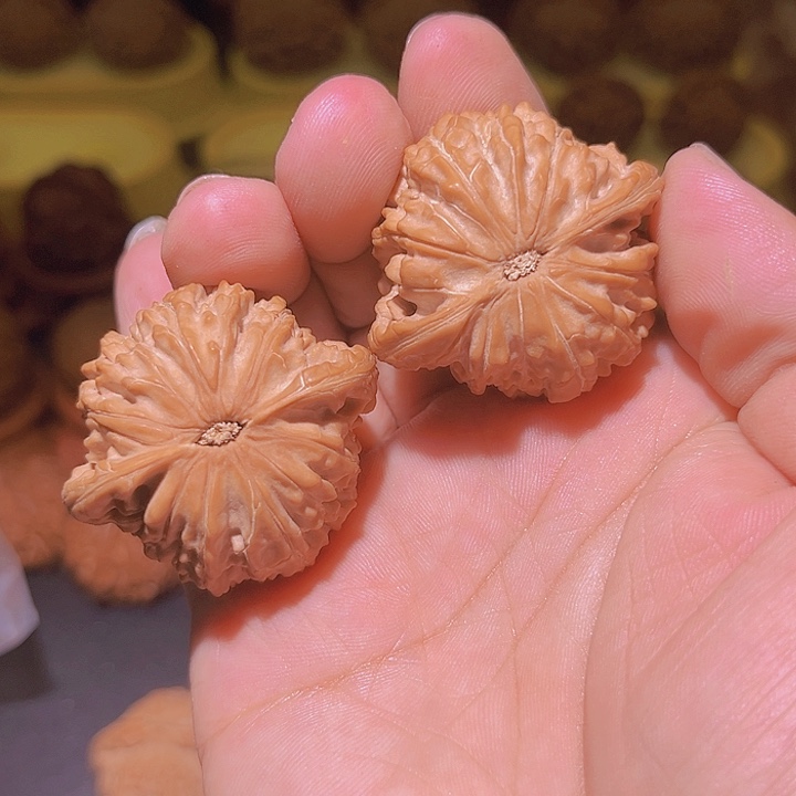 文玩核桃把件莫*贝磨盘