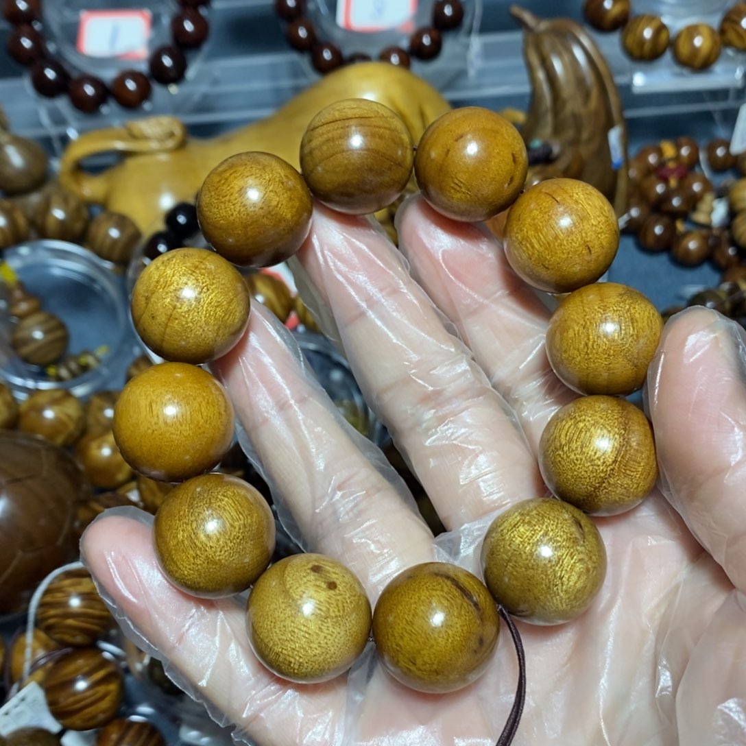 金丝楠木雕工艺品20