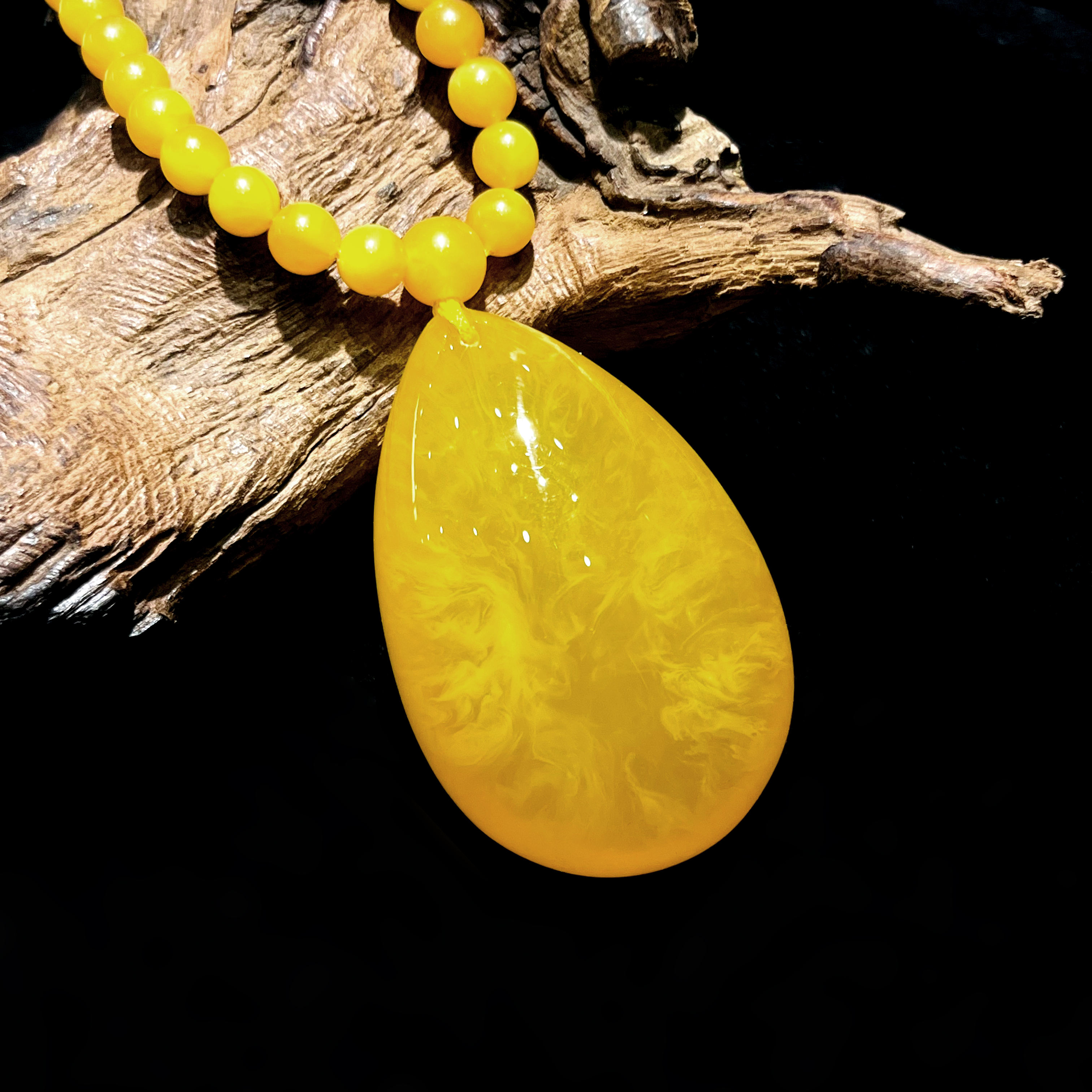 XL4598  缅甸新蜜龙胆大水滴珠珠链款送礼物长辈生日礼物珠链款