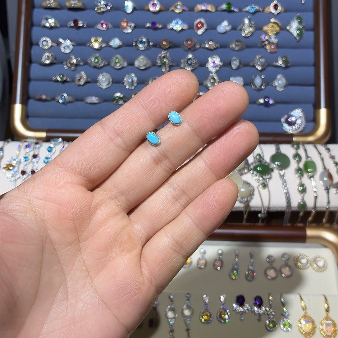 玛瑙/玉髓银S925镀金镶嵌耳钉