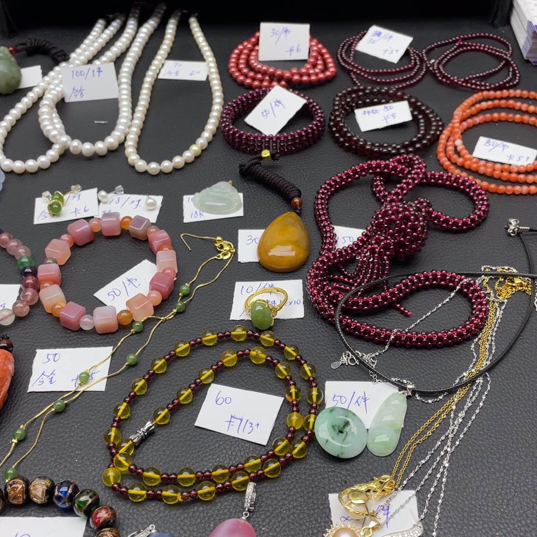 南红玛瑙手串未镶嵌