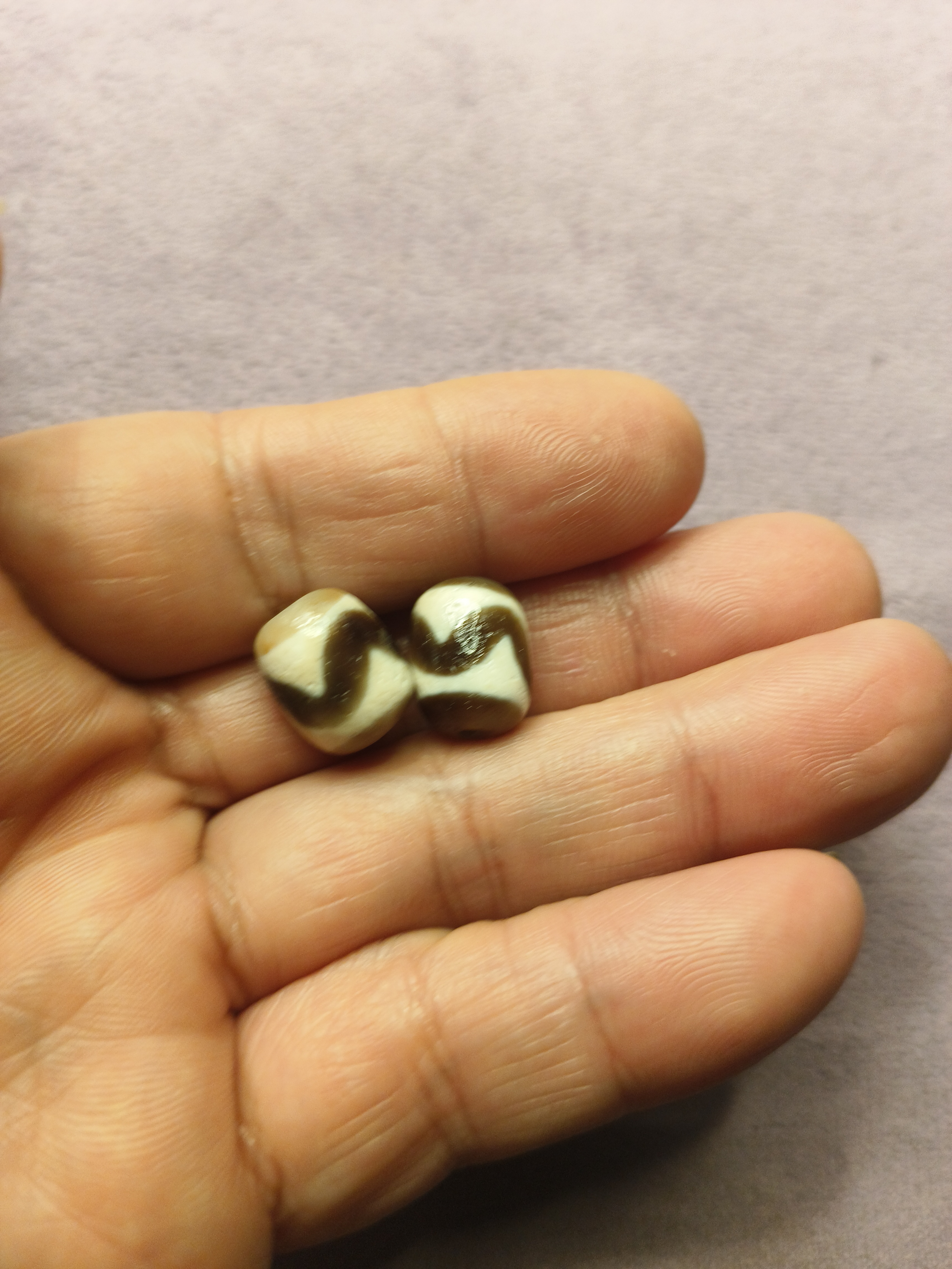 黑白牙牙锁骨链珠