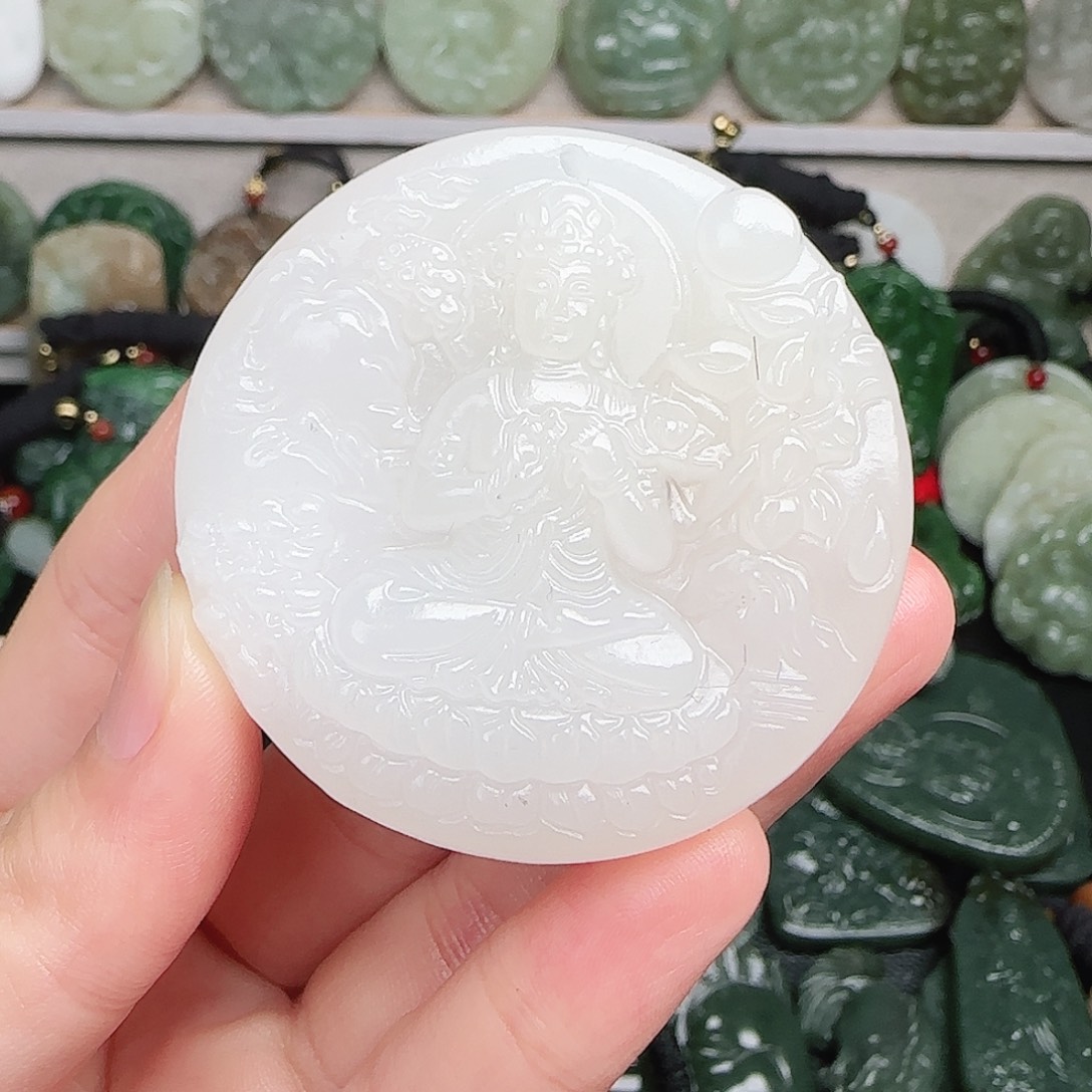 和田玉未镶嵌颈饰