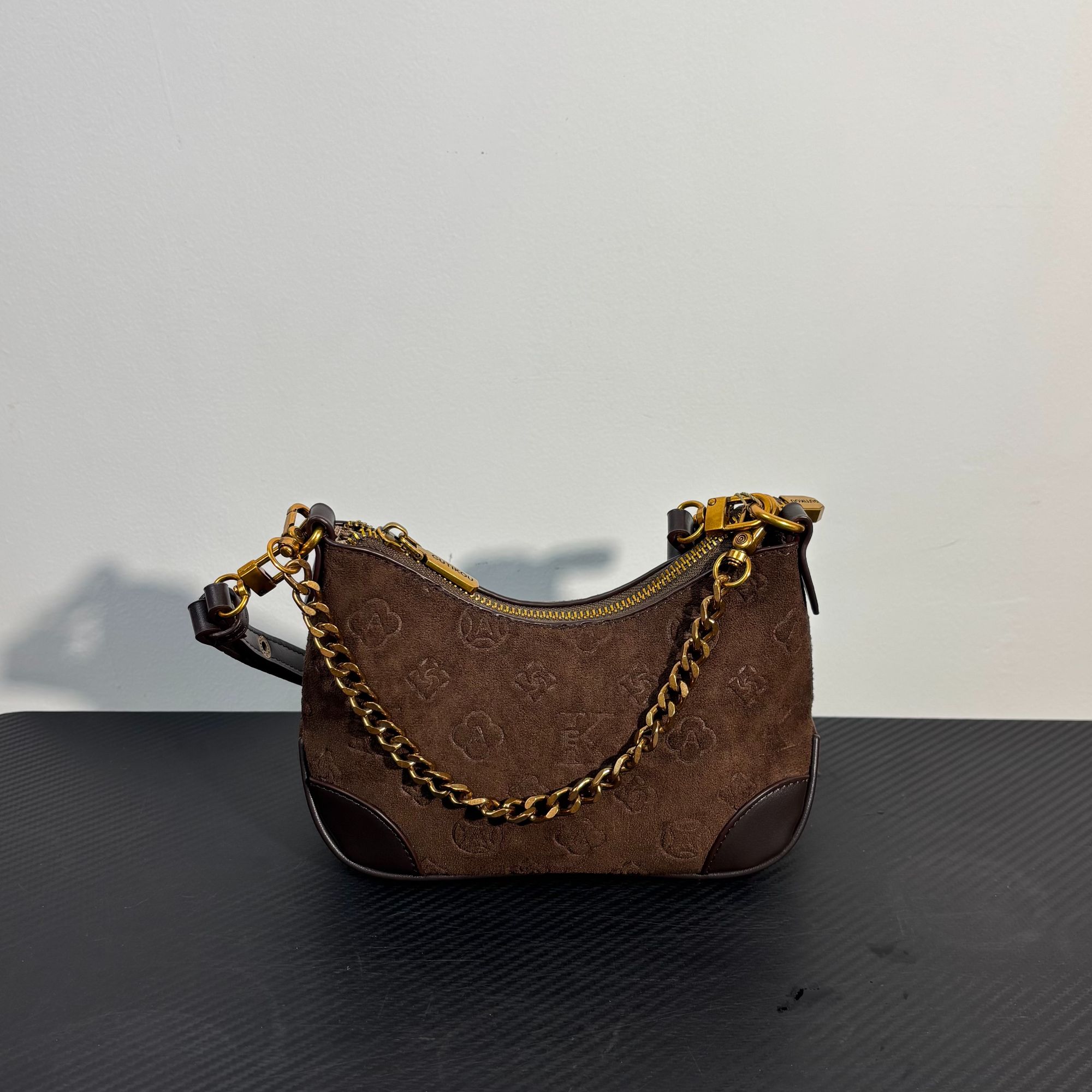 压花深咖小牛角【1251棕色】