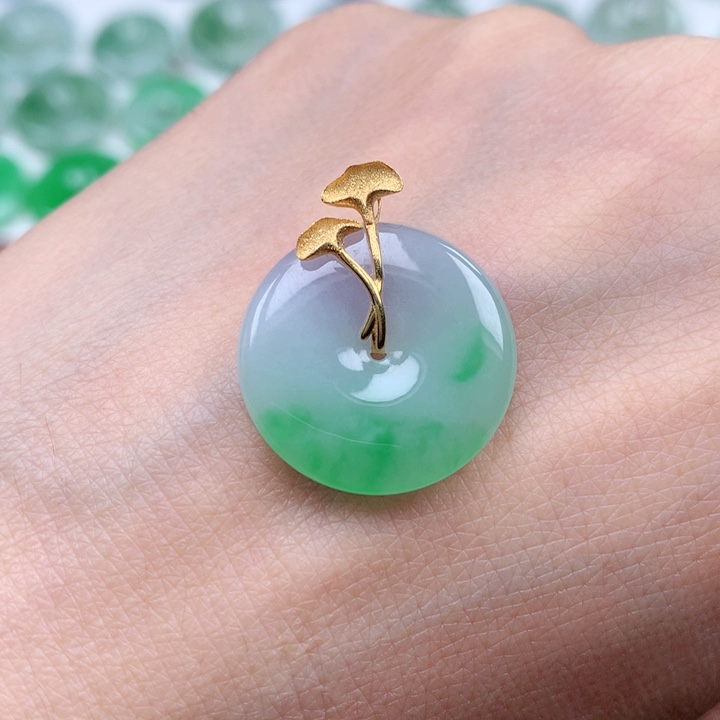 翡翠吊坠(不含链)18K金镶嵌