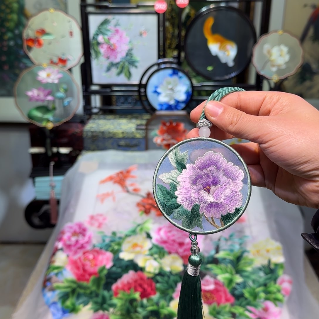 刺绣刺绣工艺精湛