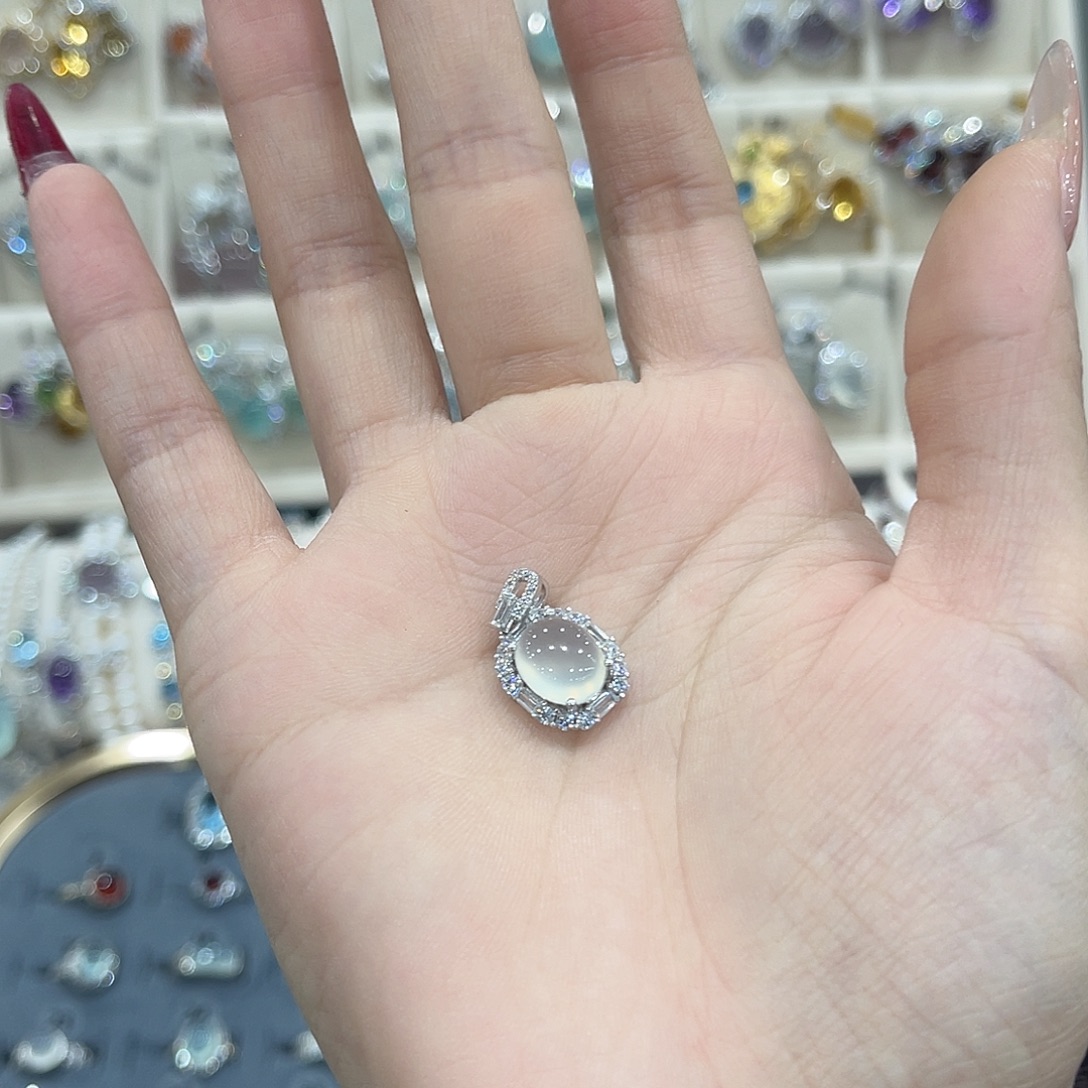 枕****蛇纹石玉银S925镶嵌颈饰