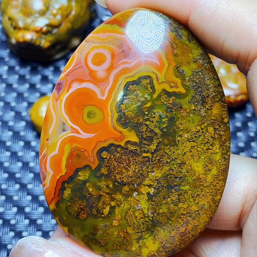 未镶嵌颈饰玛瑙/玉髓南**_