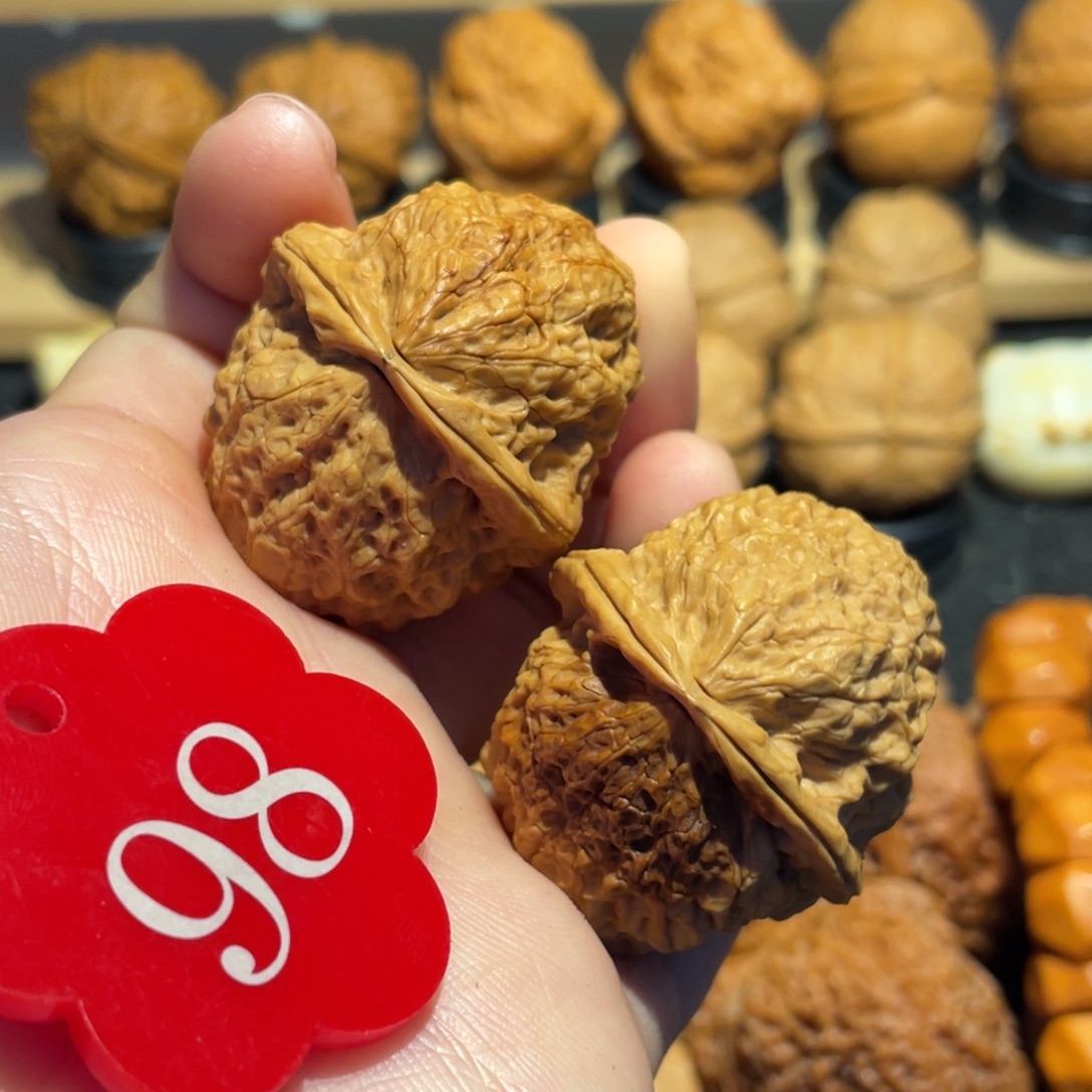 七彩珊瑚球核桃39