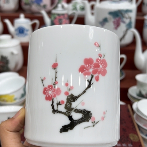 醴陵高温瓷器手绘笔筒11*10cm 