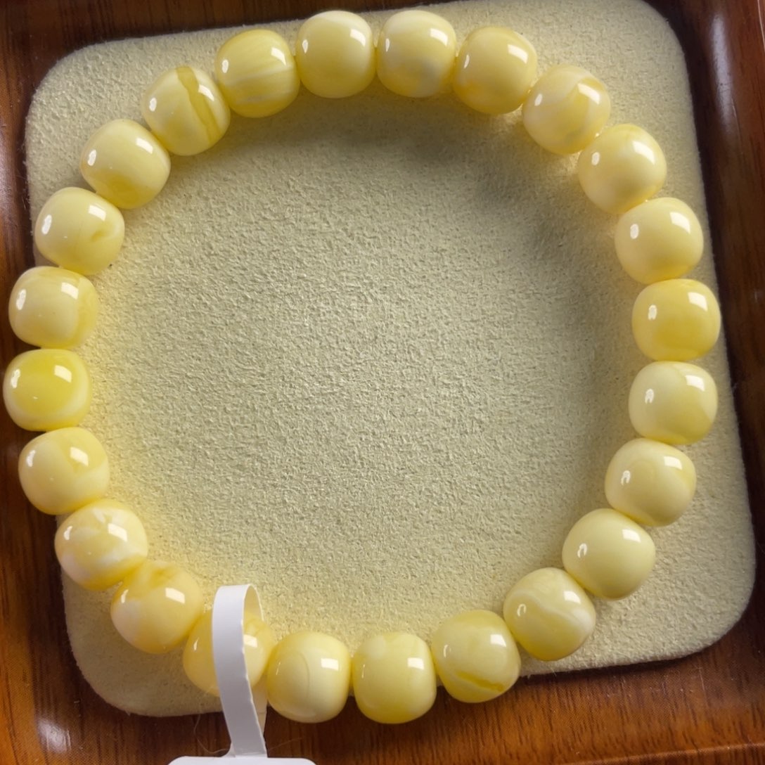 琥珀未镶嵌手链8.5mm。浓蜡阿尔卑斯奶白