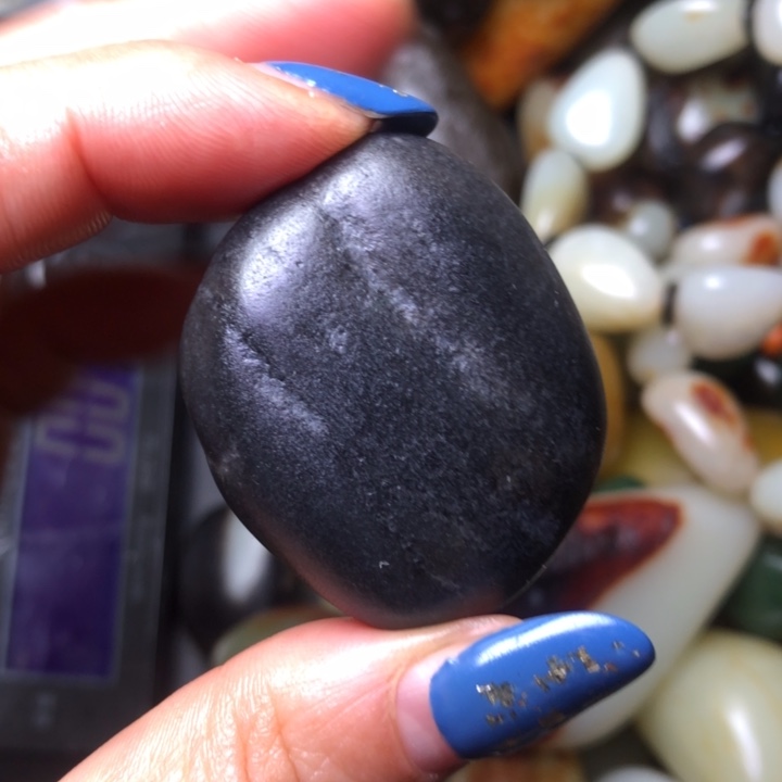 和田玉（翠青玉）未镶嵌珠宝奇石