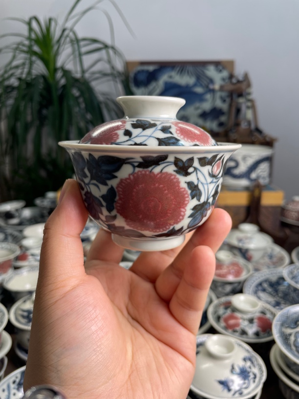 景德镇纯手工青花釉里红四项牡丹盖碗