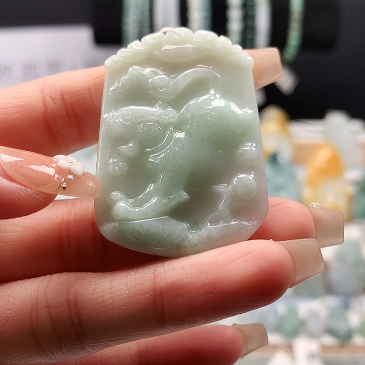 吊坠(不含链)未镶嵌翡翠