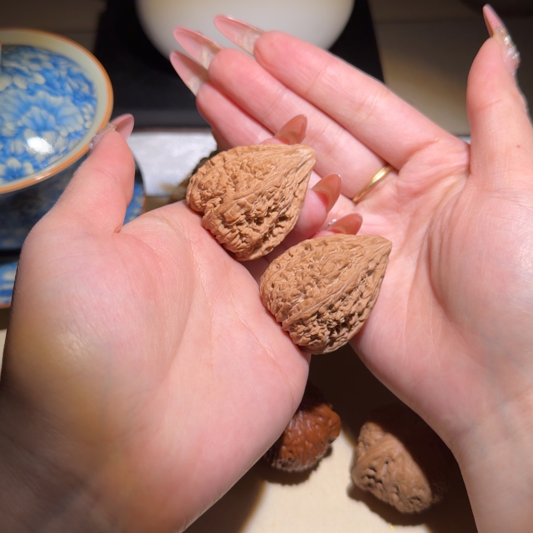 文玩核桃吊坠34塔尖