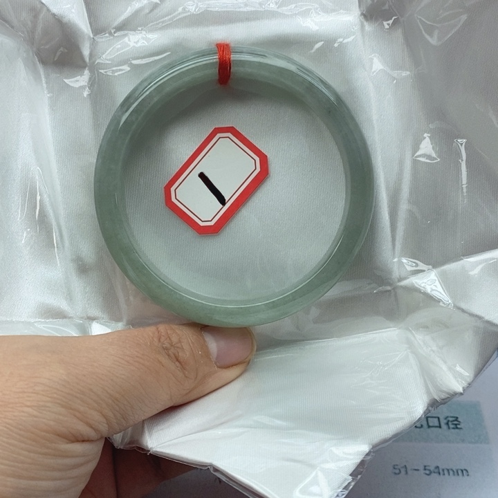 翡翠未镶嵌手镯翡翠