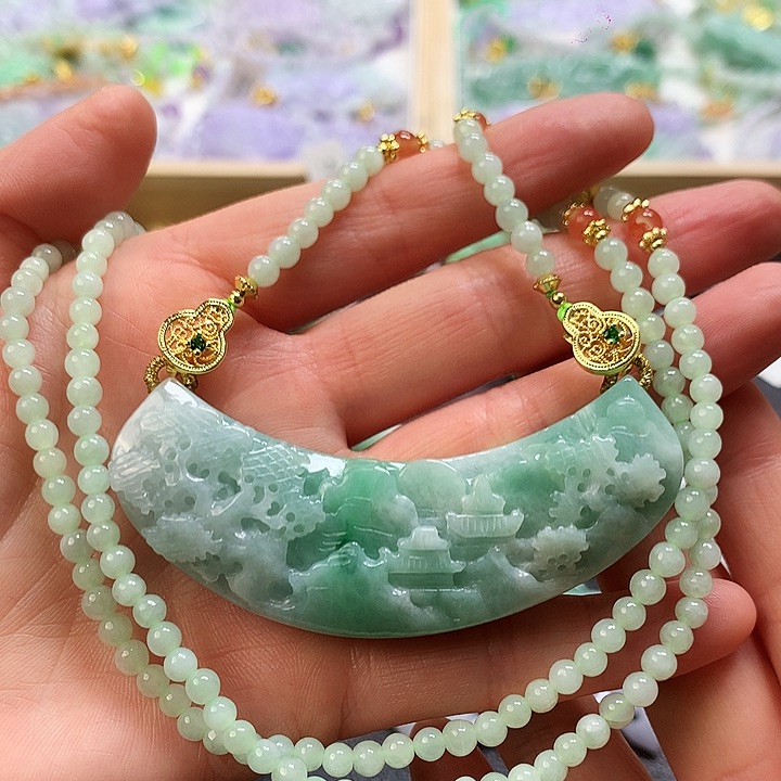 翡翠颈饰未镶嵌吊坠