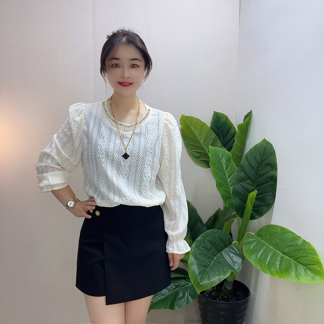 早秋新款大码女装时尚气质圆领钉珠设计感长袖T恤上衣