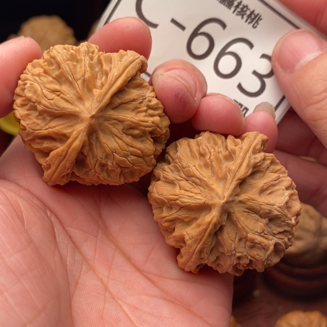 文玩核桃把件苹果39