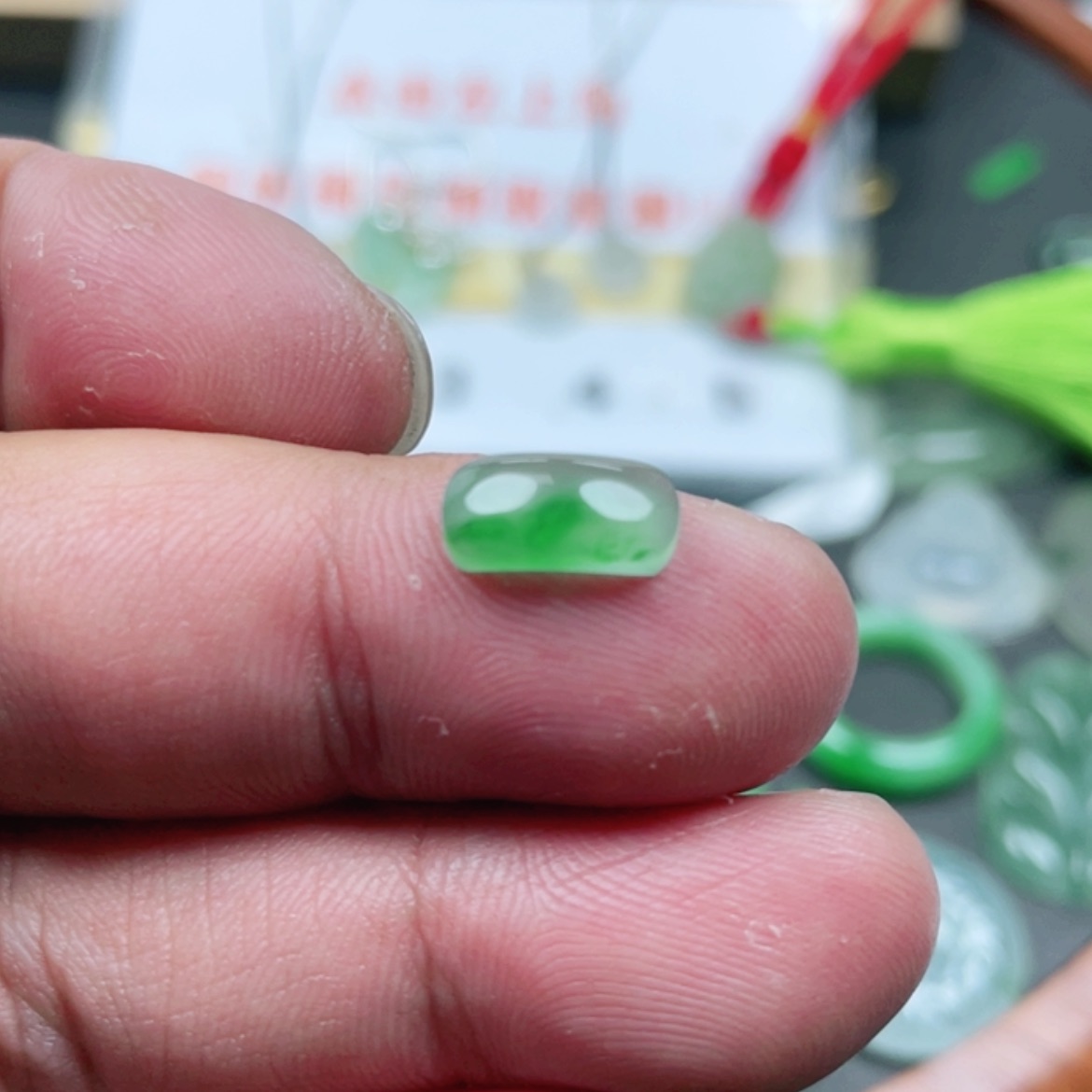 【闪购商品】翡翠颈饰未镶嵌翡翠